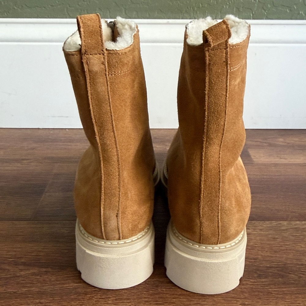 La Canadienne Delta Genuine Shearling Lined Waterproof Booties - Picture 4 of 7